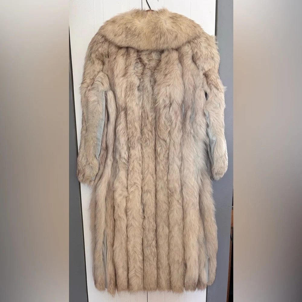 Elegant Cream Fur And Leather DASCO Coat - Picture 2 of 9